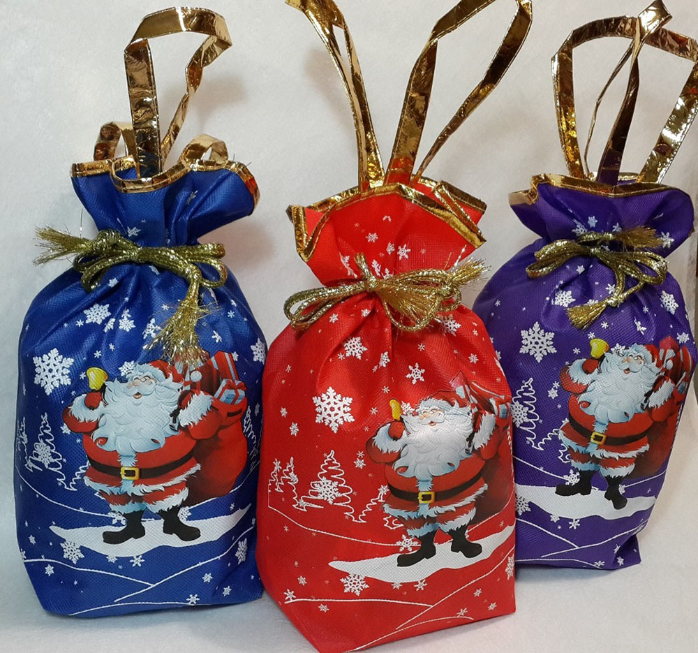 Выдача новогодних подарков для отдельных категорий граждан